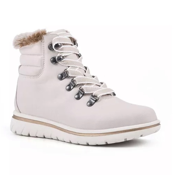 Cliffs by WHITE MOUNTAIN Shoes - CLEARANCE SALE ✨ Cliff's Hallett Winter White High Top Sneakers /Boots